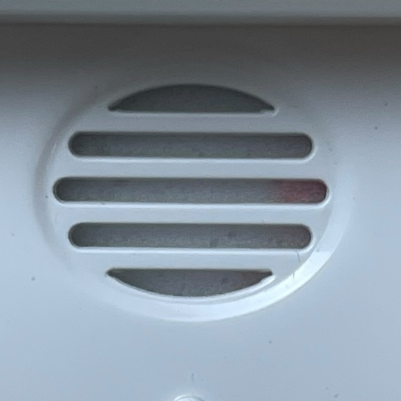 IonUV UV Pro XL Phone Sanitizer Wireless Charger Aromatherapy Kills 99.9% Germs - Picture 13 of 16